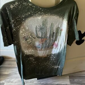 Green Cactus Graphic T-Shirt